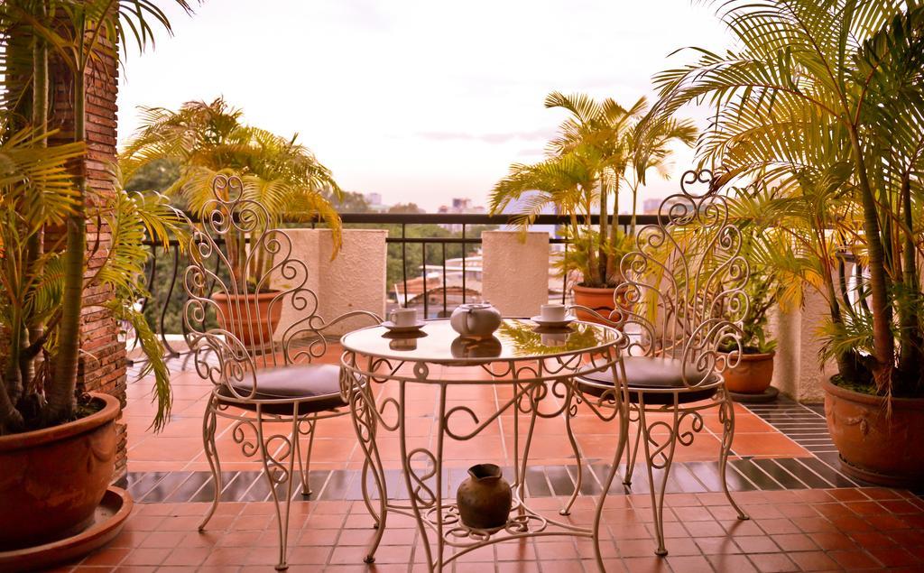 Cam Ly Boutique Apartment & Hotel Ho Chi Minh-stad Buitenkant foto